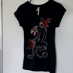 Black panther jeweled T